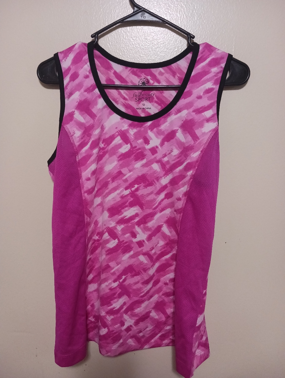 Full Beauty Sports Women’s Pink Printed Athletic Tank Top Small(12) A-19